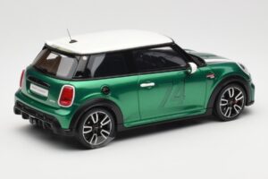 MINI Cooper F56 JCW British Racing Vert Otto 1:18 OT1098 Résine — image 2 sur 6