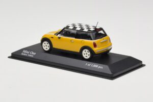 MINI One R50 Jaune Minichamps 1:43 431138104 Métal — image 3 sur 5