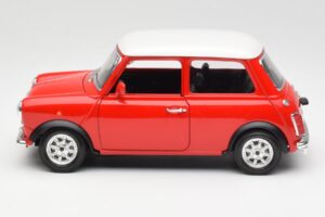 Mini Cooper Rouge Bburago 1:18 3379 Métal — image 4 sur 8