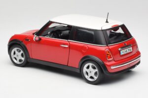 Mini Cooper R50 Rouge Maisto 1:18 31619 Métal — image 4 sur 8