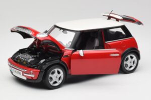 Mini Cooper R50 Rouge Maisto 1:18 31619 Métal — image 8 sur 8