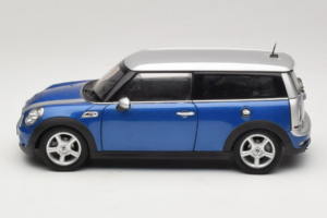 Mini Cooper S Clubman R55 Bleu & Argent Kyosho 1:18 80430421048 Métal — image 4 sur 8