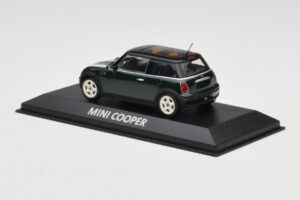 Mini Cooper S R53 Vert Avec Bandes Minichamps 1:43 MINI006 Métal — image 3 sur 4