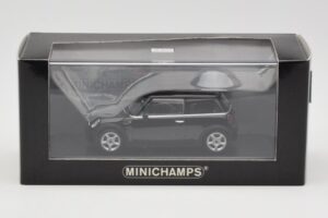 Mini One R50 Noir Avec Toit Noir Minichamps 1:43 MINI005 Métal — image 4 sur 5