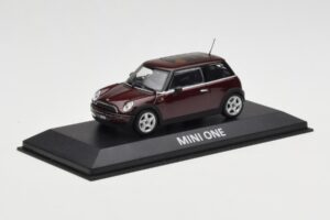 Mini One R50 Rouge Foncé Avec Toit Noir Minichamps 1:43 MINI008 Métal — image 2 sur 5