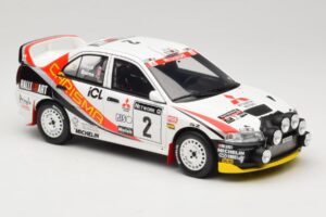 Mitsubishi Carisma GT Group N2 R. Burns / R. Reid RAC Rally 1997 Blanc Otto 1:18 OT1192 Résine — image 4 sur 6