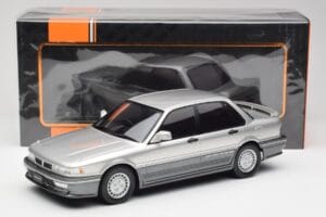 Mitsubishi Galant VR-4 Argent IXO 1:18 18CMC191 Métal — image 6 sur 6