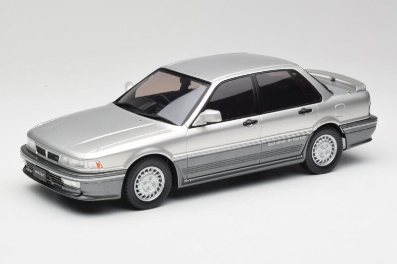 Mitsubishi Galant VR-4 Argent IXO 1:18 18CMC191 Métal