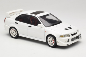 Mitsubishi Lancer Evo VI Tommi Makinen Edition Blanc AUTOart 1:18 77157 Métal — image 6 sur 8
