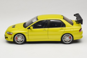 Mitsubishi Lancer Evo VII Mustard Yellow AUTOart 1:18 77166 Métal — image 4 sur 8