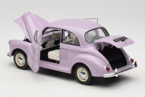 Morris Minor Million Rose Minichamps 1:18 150137001 Métal — image 4 sur 7