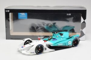 NIO 004 Team NIO #8 T. Dillmann Formula E Season 5 2019 Minichamps 1:18 114180008 Métal — image 6 sur 6