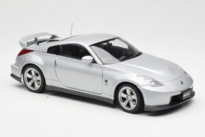 Nissan Fairlady Z Z34 NISMO Type 380RS Argent AUTOart 1:18 77401 Métal — image 6 sur 8