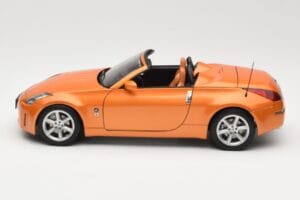Nissan Fairlady Z Z33 Roadster Sunset Orange AUTOart 1:18 77377 Métal — image 4 sur 8