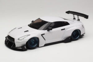 Nissan GT-R R35 Boost Wars 2 Blanc Jp Kraemo 1:18 KRAEMO001 Métal