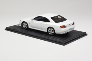 Nissan Silvia S15 Spec-S Blanc Cracked Plexi One Model 1:18 REMC034 Métal — image 5 sur 7