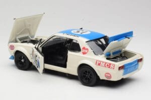 Nissan Skyline 2000GT-R KPGC10 #15 K. Takahashi Nissan Works JTCC 1972 Kyosho 1:18 08122B Métal — image 5 sur 8
