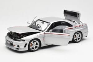 Nissan Skyline GT-R R33 R-Tune Argent AUTOart 1:18 77326 Métal — image 2 sur 8