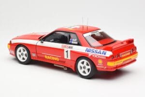 Nissan Skyline GT-R R32 #1 J. Richards / M. Skaife Bathurst 1000 Winner 1992 AUTOart 1:18 89279 Métal — image 7 sur 8