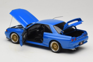 Nissan Skyline GT-R R32 V-Spec II Tuned Bleu AUTOart 1:18 77415 Métal — image 5 sur 8