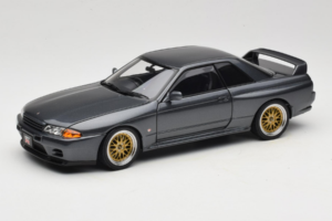 Nissan Skyline GT-R R32 V-Spec II Tuned Gun Grey Metallic AUTOart 1:18 77417 Métal