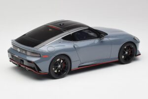 Nissan Z RZ34 NISMO Stealth Gris GT Spirit 1:18 GT484 Résine — image 2 sur 6