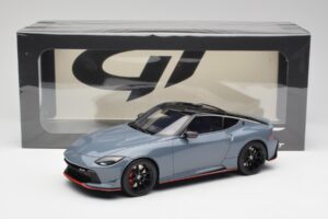 Nissan Z RZ34 NISMO Stealth Gris GT Spirit 1:18 GT484 Résine — image 6 sur 6