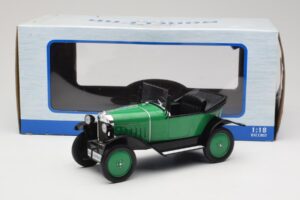 Opel 4 PS Laubfrosch Vert MCG 1:18 MCG18050 Métal — image 6 sur 6