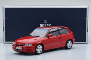 Opel Astra F GSi Rouge Norev 1:18 183672 Métal — image 6 sur 6