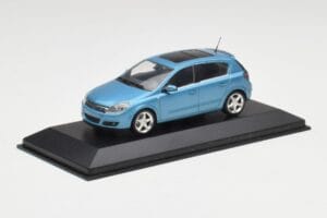 Opel Astra H Bleu Clair Minichamps 1:43 400043001 Métal — image 2 sur 4