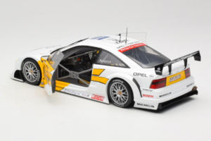 Opel Calibra V6 #21 N. Amorim DTM 1995 UT Models 1:18 180954221 Métal — image 5 sur 8