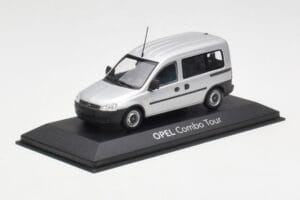 Opel Combo C Argent Minichamps 1:43 COMBO001 Métal — image 2 sur 4