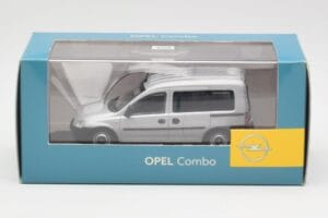 Opel Combo C Argent Minichamps 1:43 COMBO001 Métal — image 4 sur 4