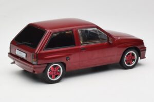 Opel Corsa A Custom Rouge MCG 1:18 MCG18433 Métal — image 2 sur 6