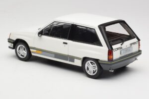 Opel Corsa A Sprint Blanc MCG 1:18 MCG18432 Métal — image 5 sur 6