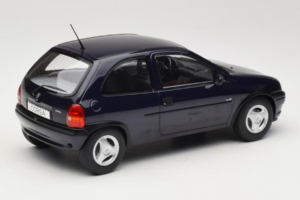 Opel Corsa B Dark Blue Metallic MCG 1:18 MCG18905 Métal — image 2 sur 6