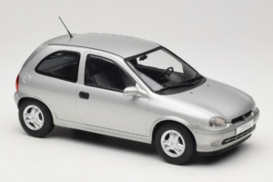 Opel Corsa B Grey Metallic MCG 1:18 MCG18515 Métal — image 4 sur 6