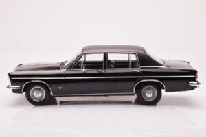 Opel Diplomat V8 Noir Norev 1:18 183687 Métal — image 3 sur 6