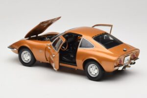 Opel GT Or Minichamps 1:18 180049025 Métal — image 5 sur 8