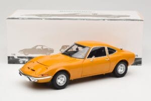 Opel GT Ocre Minichamps 1:18 180049031 Métal — image 8 sur 8