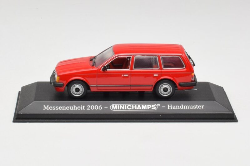 Opel Kadett D Break Rouge Concept Minichamps 1:43 OPEL001 Métal
