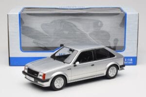 Opel Kadett D GTE Argent MCG 1:18 MCG18533 Métal — image 6 sur 6