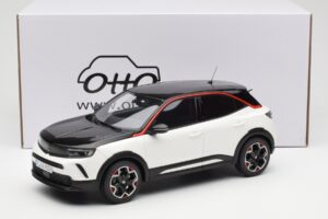 Opel Mokka-E GS Line Jada Blanc Otto 1:18 OT1045 Résine — image 6 sur 6