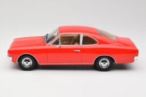 Opel Rekord C Coupé Rouge Minichamps 1:18 107047020 Résine — image 3 sur 6