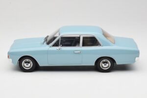 Opel Rekord C Bleu Clair Minichamps 1:18 107047002 Métal — image 3 sur 6