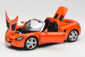 Opel Speedster Orange Maisto 1:18 31615 Métal — image 2 sur 8