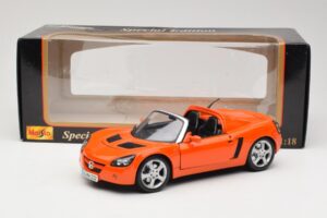 Opel Speedster Orange Maisto 1:18 31615 Métal — image 8 sur 8