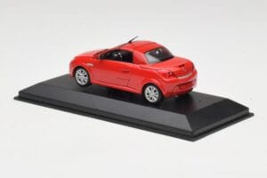 Opel Tigra TwinTop Magma Rouge Minichamps 1:43 B24910027T Métal — image 3 sur 4