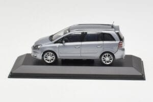 Opel Zafira A OPC Light Blue Metallic Minichamps 1:43 ZAFIRA001 Métal