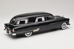 Packard Henney Noir BoS Models 1:18 BOS342 Métal — image 2 sur 6